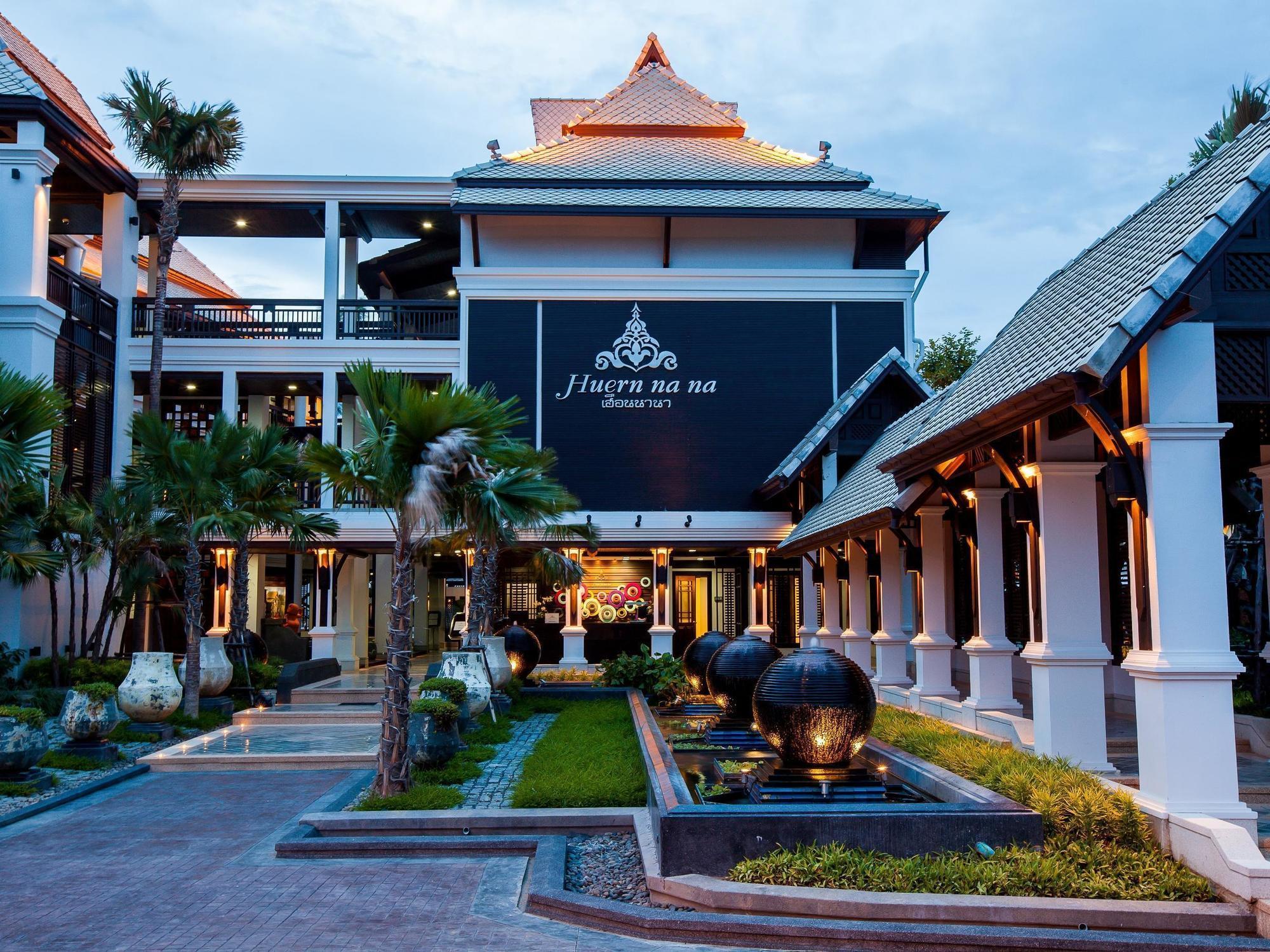 Huernnana Boutique Hotel Phrae Exterior foto