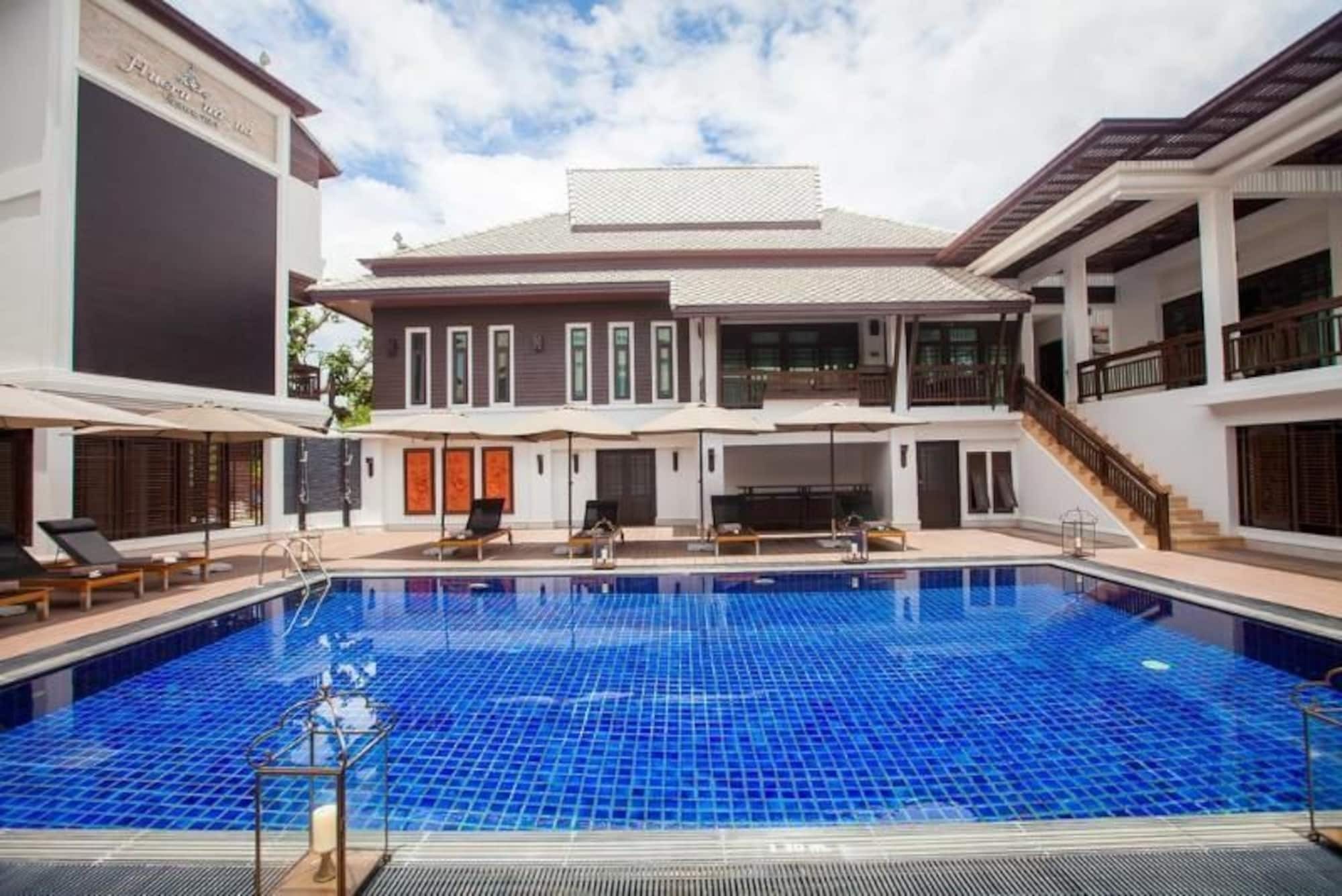 Huernnana Boutique Hotel Phrae Exterior foto